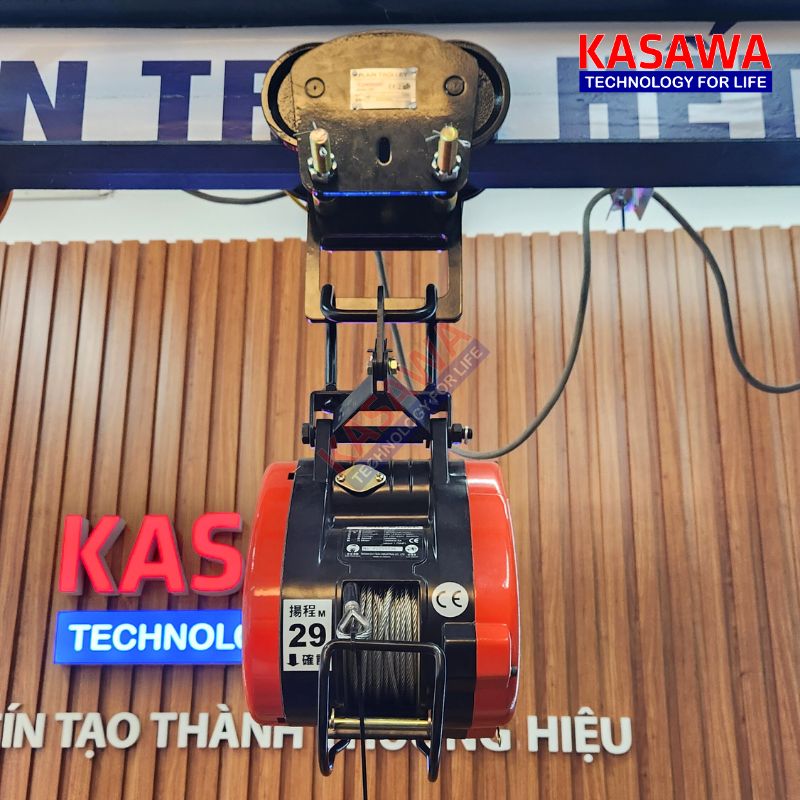 Con chạy được lắp đặt thực tế trên dầm I và với tời treo SK-230 Kio Winch