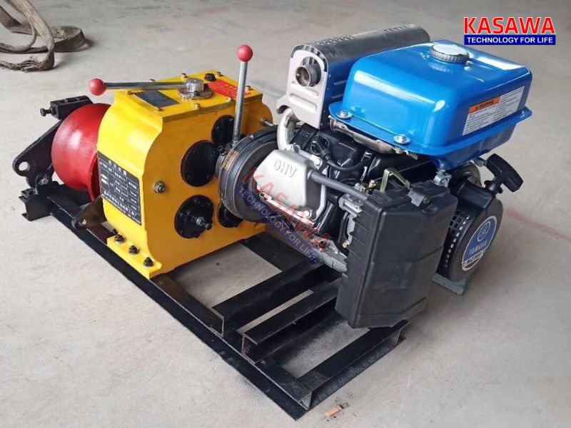 Máy tời xăng có tính cơ động cao, không phụ thuộc vào nguồn điện