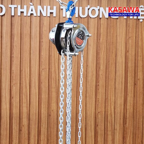 Pa lăng xích kéo tay 100kg có cấu tạo nhỏ gọn chỉ 3.5kg