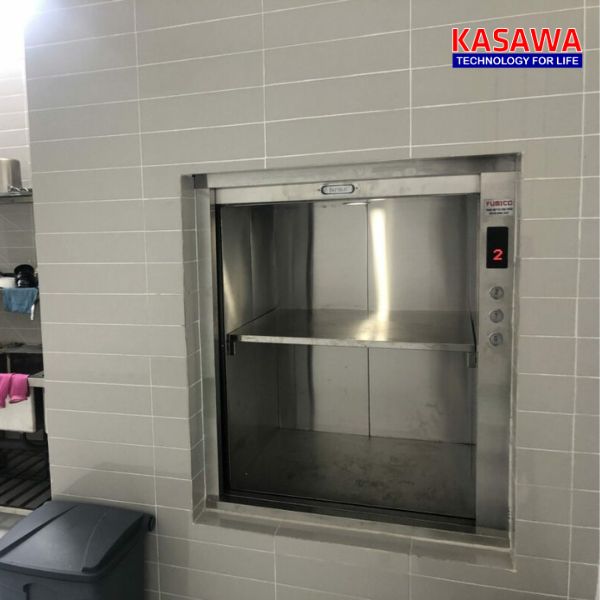 Cabin của thang tời thực phẩm được làm bằng inox 304 an toàn với thực phẩm