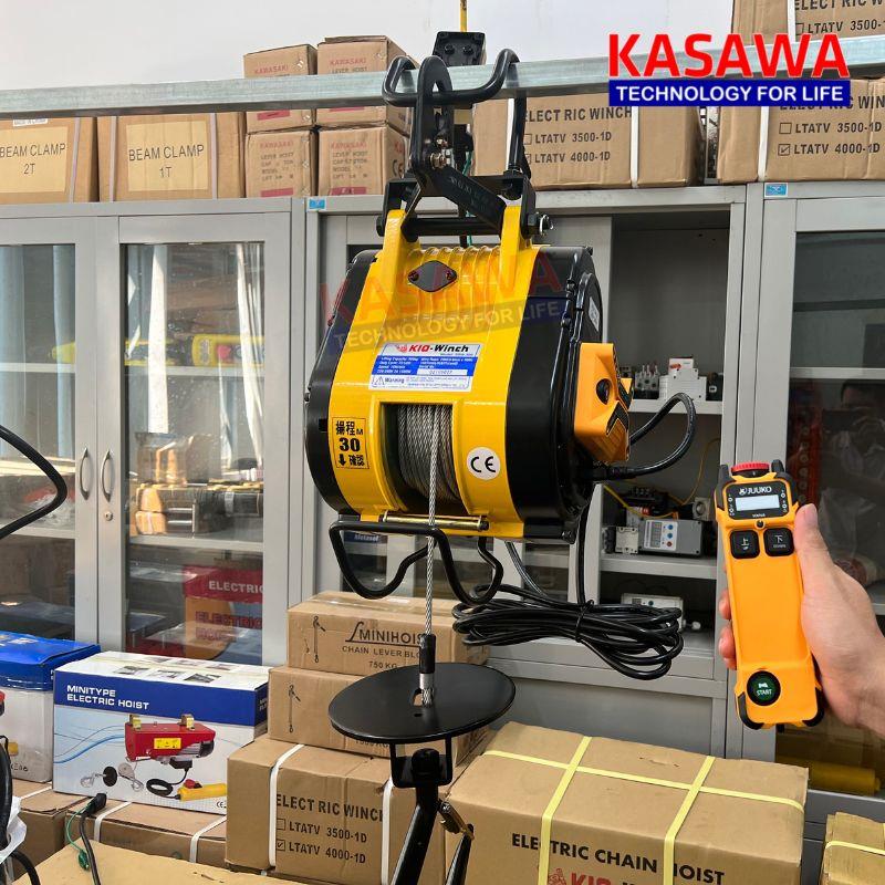 Được tích hợp sẵn với điều khiển từ xa