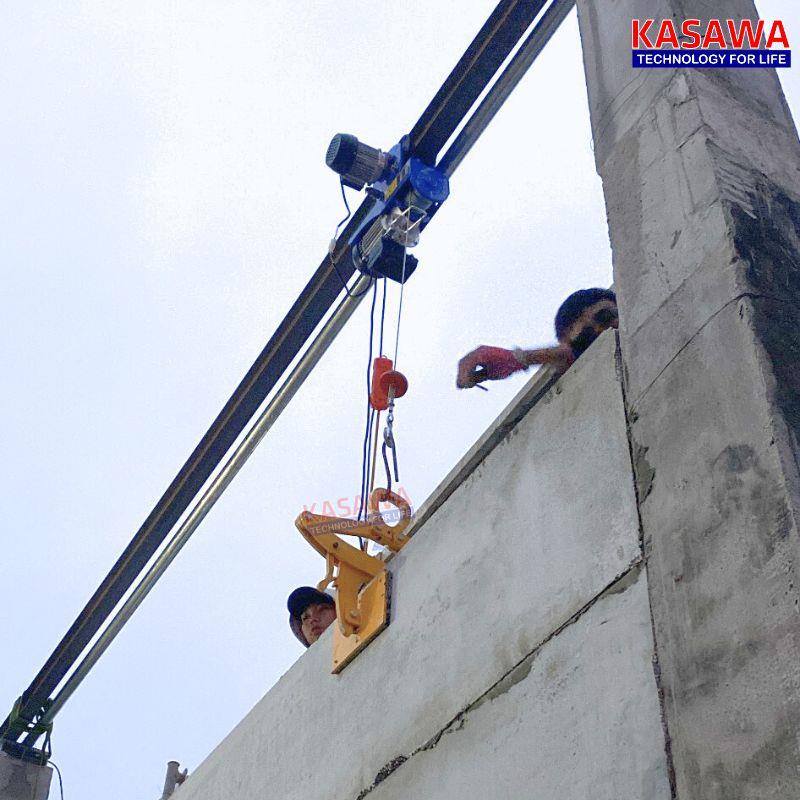 HR600 được ứng dụng nâng hạ vật nâng trong thực tế